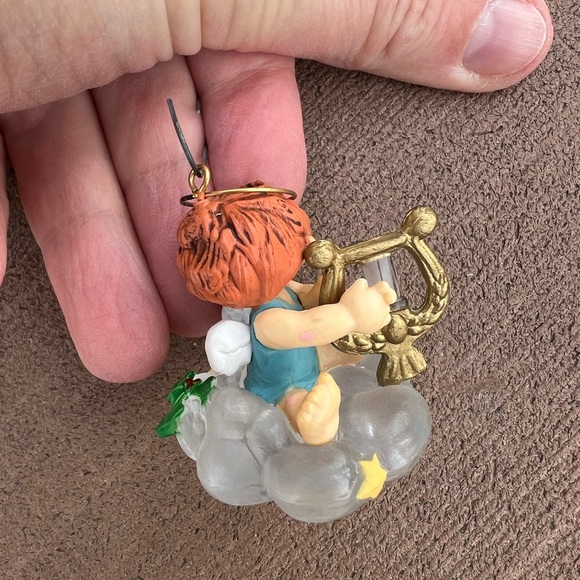 Hallmark Musical Angel Ornament - Picture 9 of 10